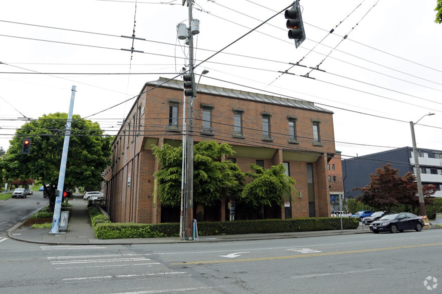 More Photos Of 2722 Eastlake Ave E, Seattle Office For Lease
