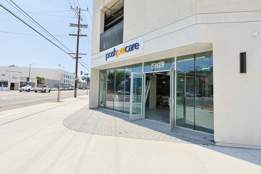 More Photos Of 5181 W Adams Blvd, Los Angeles Apartments For Lease