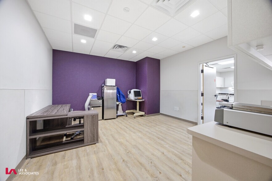 More Photos Of 8458 Campbellton St, Douglasville Office For Lease