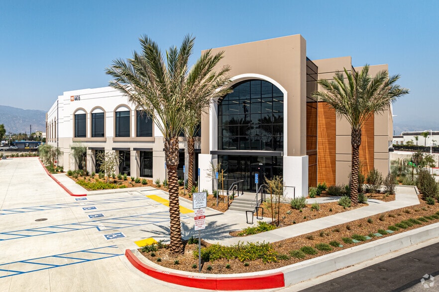 Primary Photo Of 4416 Azusa Canyon Rd, Irwindale Distribution For Lease
