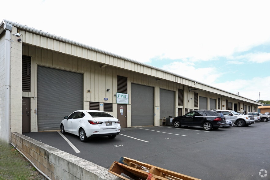 More Photos Of 99-899 Iwaena St, Aiea Warehouse For Lease