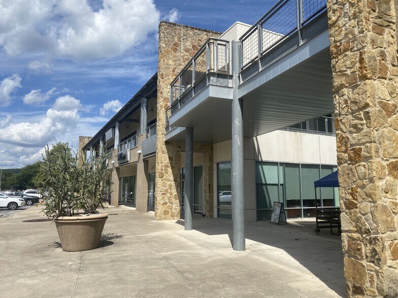 More Photos Of 7350 Fm-2222, Austin Unknown For Lease