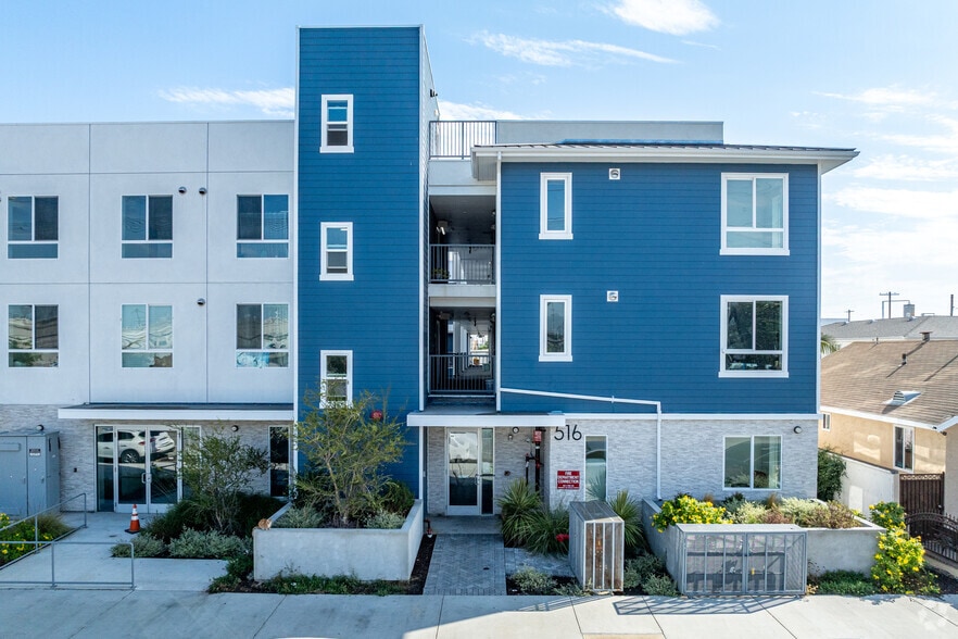 More Photos Of 516 N Fries Ave, Wilmington Apartments For Sale