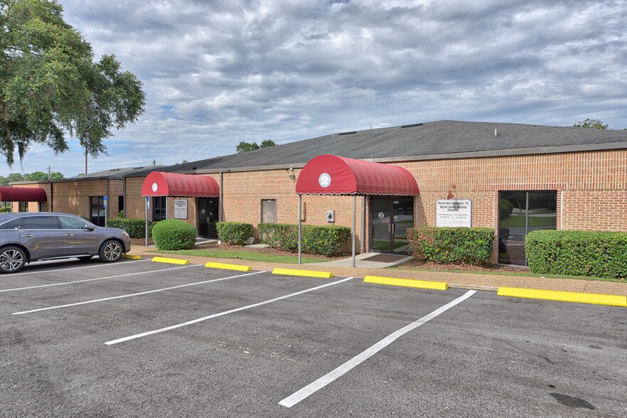 More Photos Of 1805 SE Lake Weir Ave, Ocala Medical For Sale