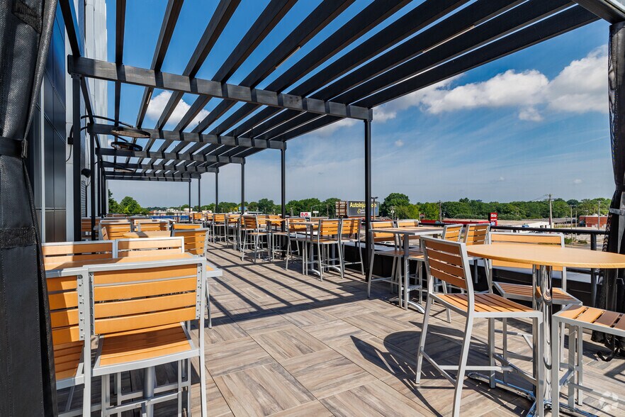 More Photos Of 1736 E Sunshine St, Springfield Office For Lease