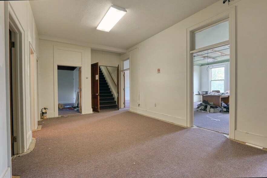 More Photos Of 59 N Main St, Liberty Loft Creative Space For Sale