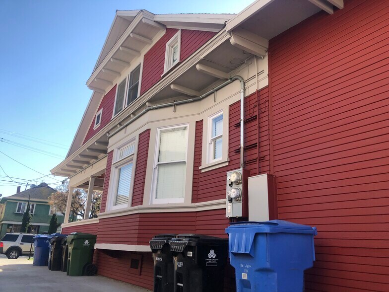 More Photos Of 1449 W 28th St, Los Angeles Apartments For Sale