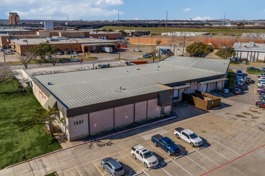 More Photos Of 1321 Regal Row, Dallas Warehouse For Sale