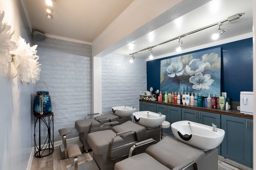 More Photos Of 916 Savannah Hwy, Charleston Freestanding For Lease