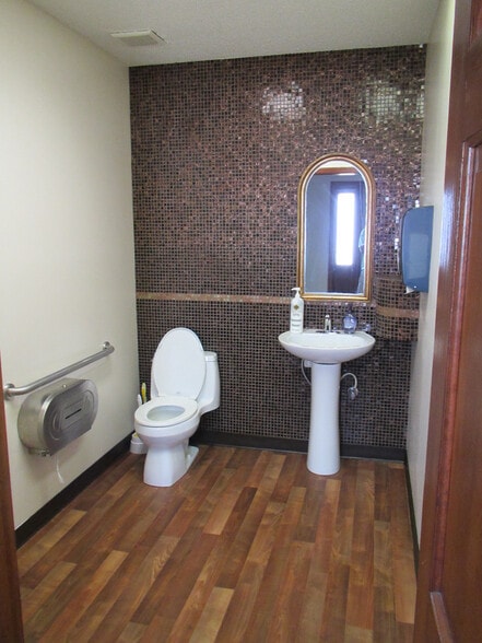 More Photos Of 5513 Monroe Rd, Charlotte Office Residential For Sale