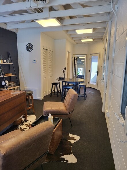 More Photos Of 7451 Monterey St, Gilroy Storefront Retail Office For Sale