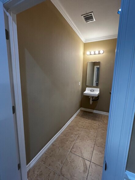 More Photos Of 4502 Riverstone Blvd, Missouri City Medical For Lease