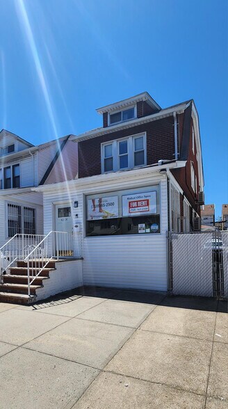 More Photos Of 4014 78th St, Elmhurst Office For Sale