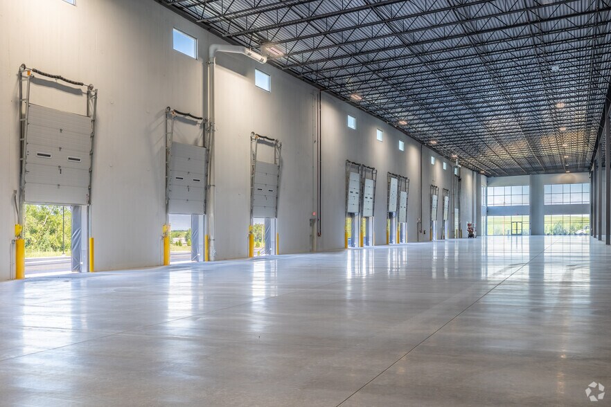 More Photos Of 1401 N. Kirk Road, Batavia Distribution For Sale