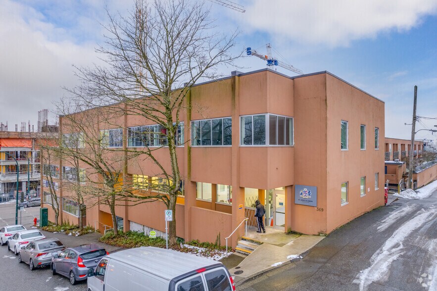 More Photos Of 3683 Hastings St E, Vancouver Office For Lease