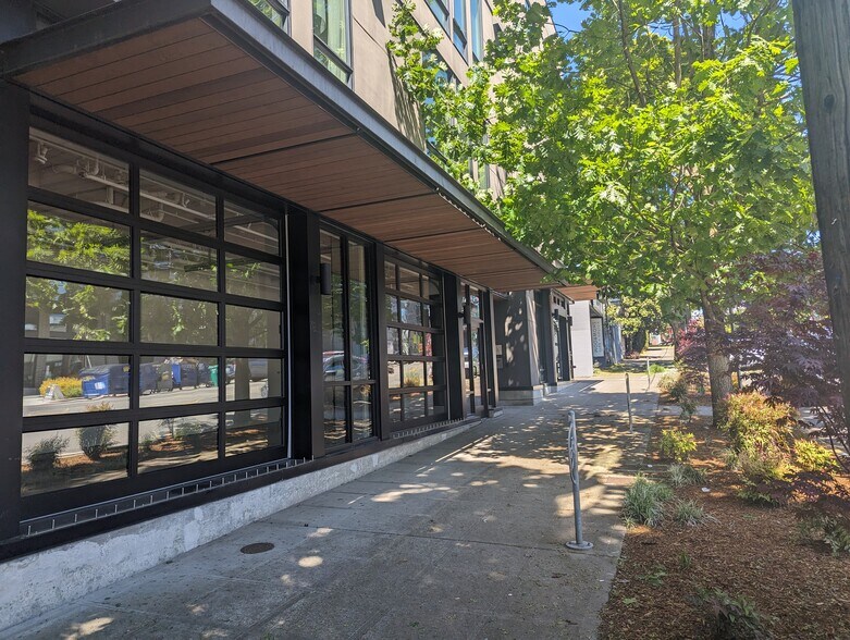 More Photos Of 4111 Stone Way N, Seattle Apartments For Lease