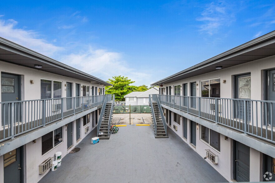 More Photos Of 734 NW 80th St, Miami Apartments For Sale