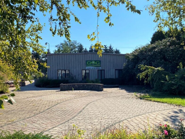 Primary Photo Of 160 Glaser St, Fairborn Flex For Sale