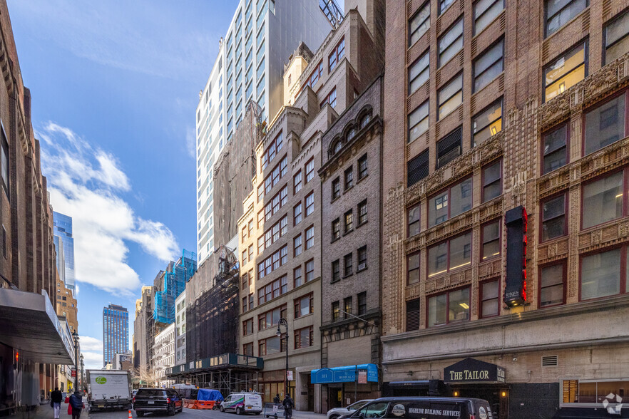 Primary Photo Of 315 W 35th St, New York Office For Lease