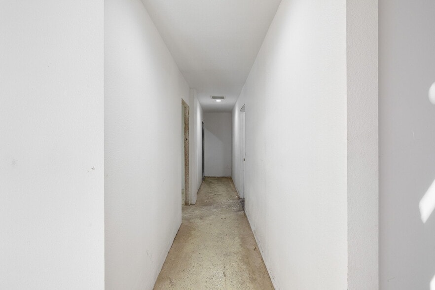 More Photos Of 205 N Park Ave, Pomona Warehouse For Lease