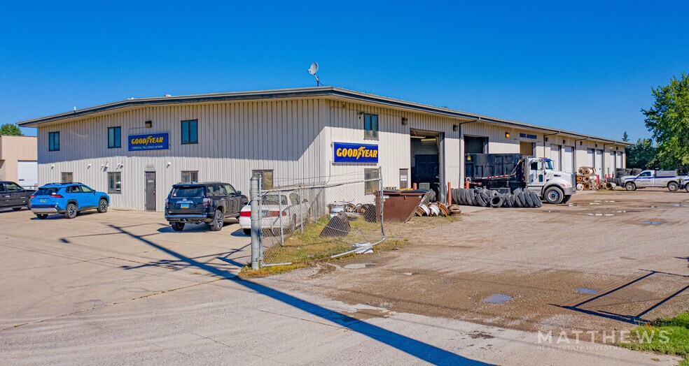 More Photos Of 2727 N 1st Ave, Fargo Warehouse For Sale