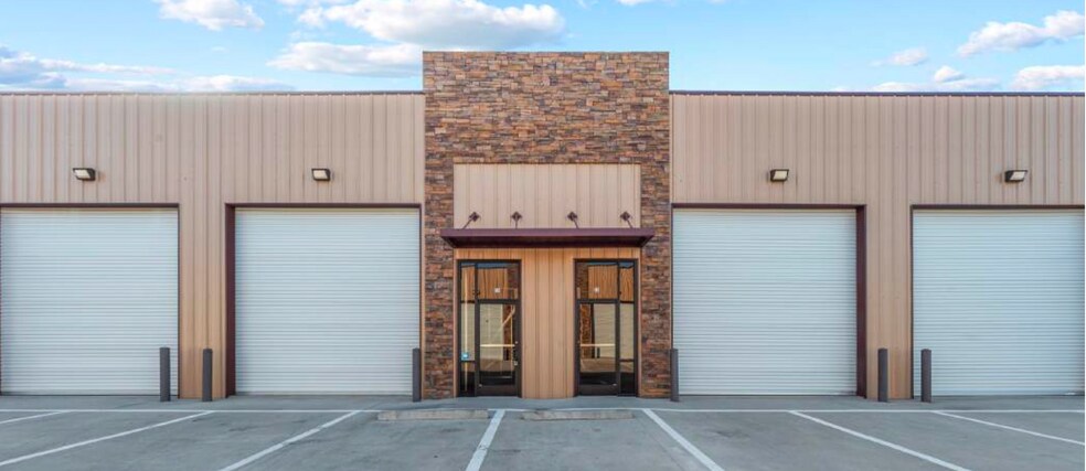 Primary Photo Of 5702 Spring Cypress Rd, Spring Warehouse For Lease