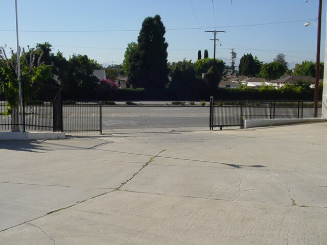 More Photos Of 212 Monterey Pass Rd, Monterey Park Manufacturing For Lease