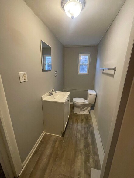 More Photos Of 140 N West St, Crown Point Apartments For Sale