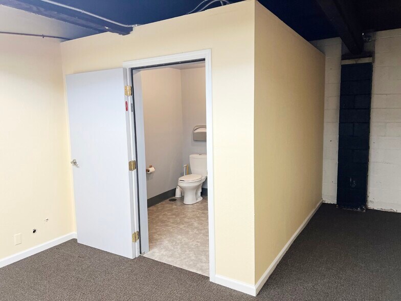 More Photos Of 1600 Kearney St, El Cerrito Loft Creative Space For Sale