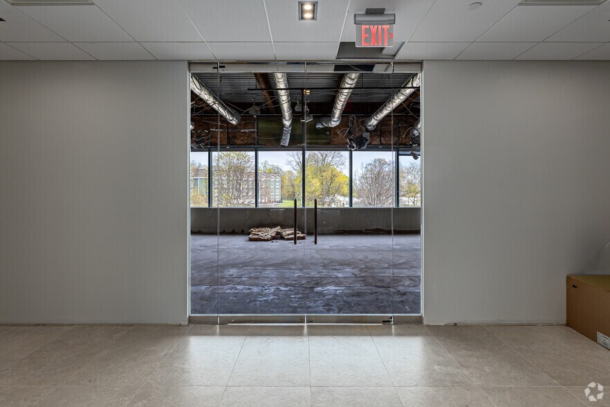 More Photos Of 440 Wheelers Farms Rd, Milford Office For Lease