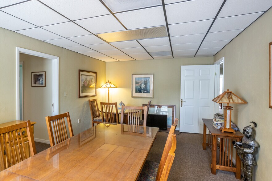 More Photos Of 1013 SW 2nd Ave, Gainesville Office For Sale