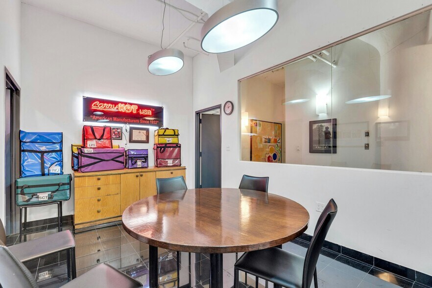 More Photos Of 535-547 W 45th St, New York Loft Creative Space For Lease