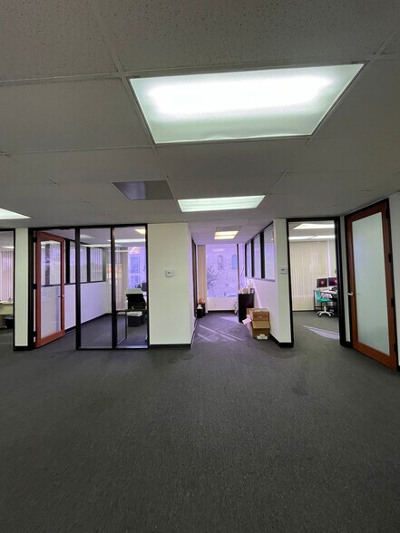 More Photos Of 1650 Westwood Blvd, Los Angeles Loft Creative Space For Lease