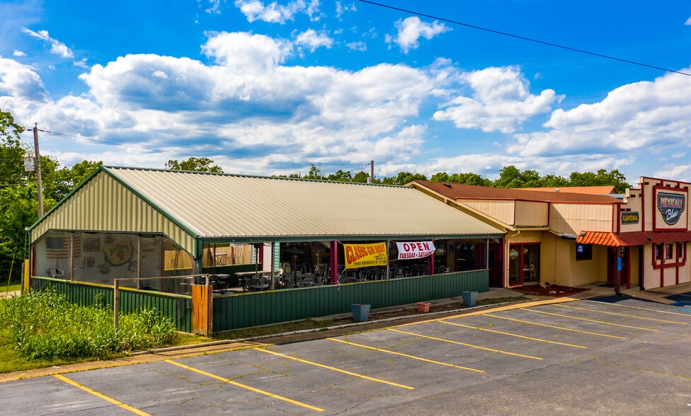 More Photos Of 6605 Hwy 54, Osage Beach Restaurant For Sale