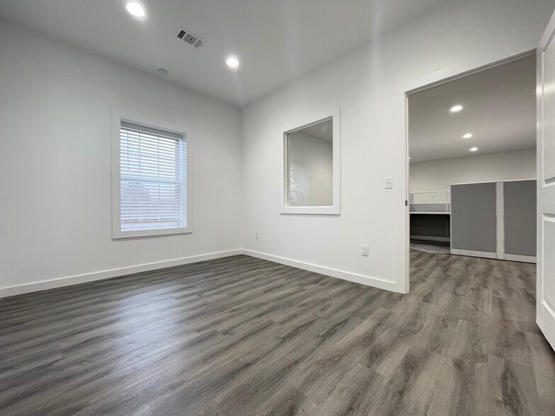 More Photos Of 55 Linker Mountain Rd, Dover Light Manufacturing For Sale