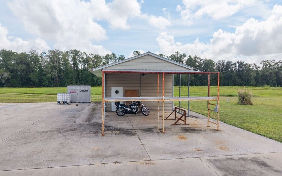 More Photos Of 16936 County Road 252, Mc Alpin Warehouse For Sale