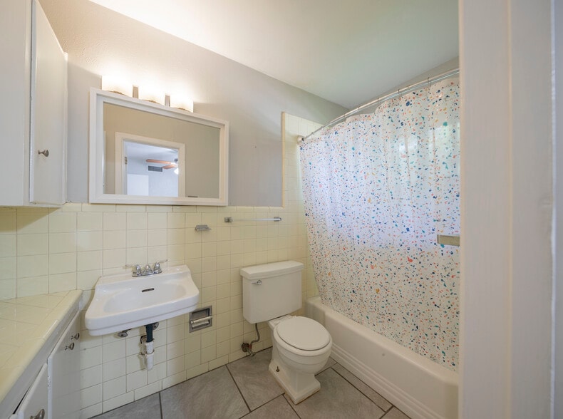 More Photos Of , Denton Unknown For Sale