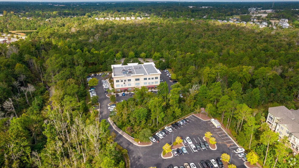 More Photos Of 710 Military Cutoff Rd, Wilmington Medical For Lease