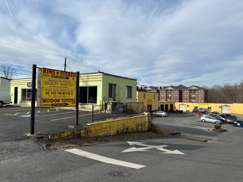 More Photos Of 9598-9600 Baltimore Ave, College Park Auto Repair For Lease