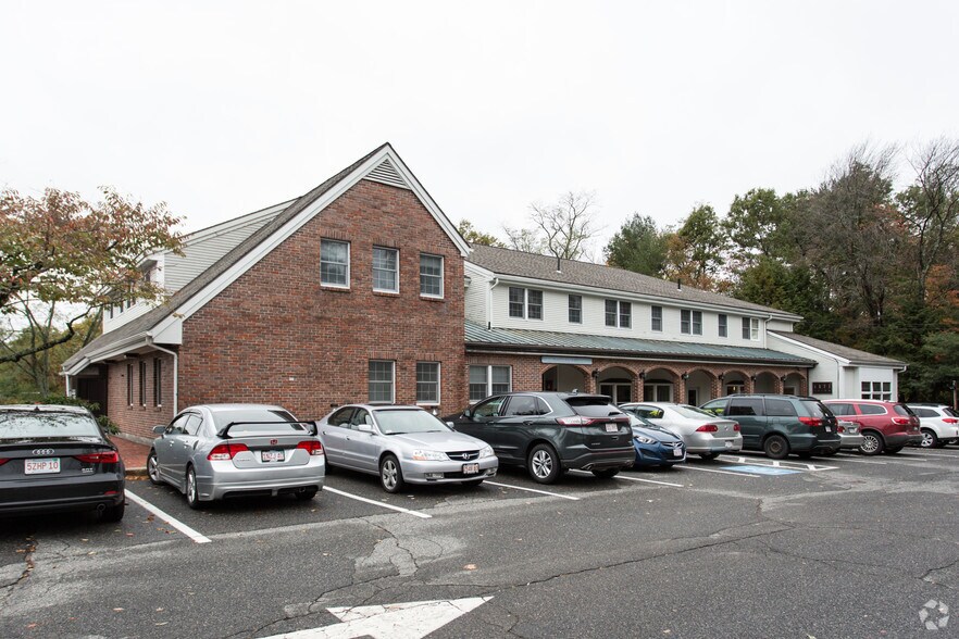 More Photos Of 16 Boston Post Rd, Wayland Office For Lease