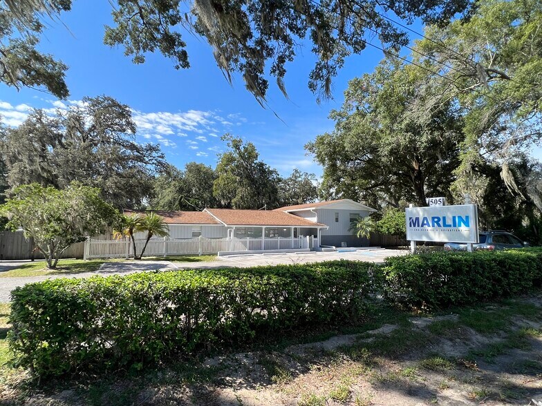 More Photos Of 505 Westbrook Ave, Brandon Office For Sale