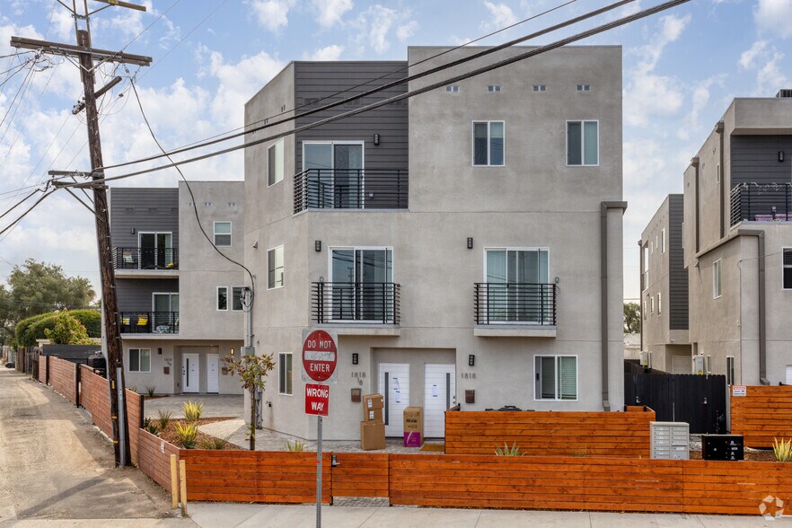 More Photos Of 1818 Thurman Ave, Los Angeles Apartments For Sale