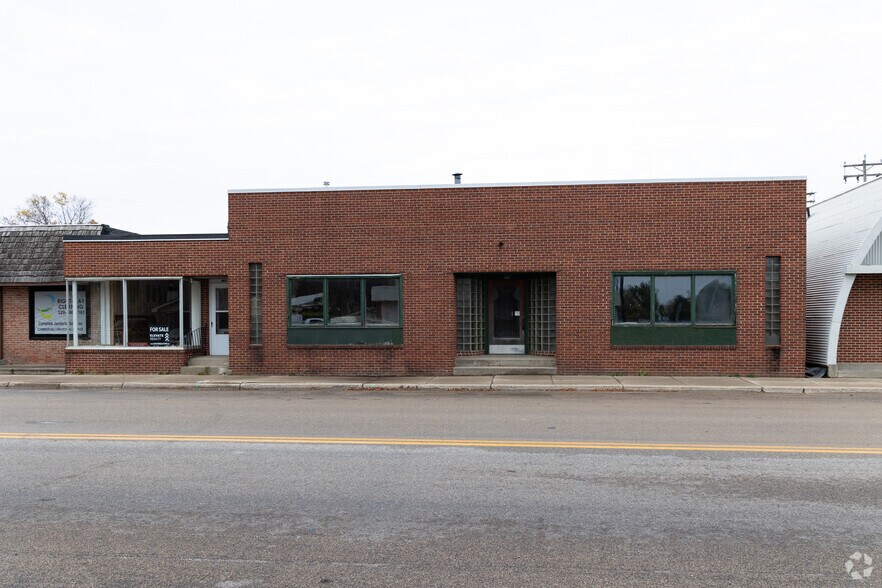 More Photos Of 170 3rd St SE, Cokato General Retail For Lease