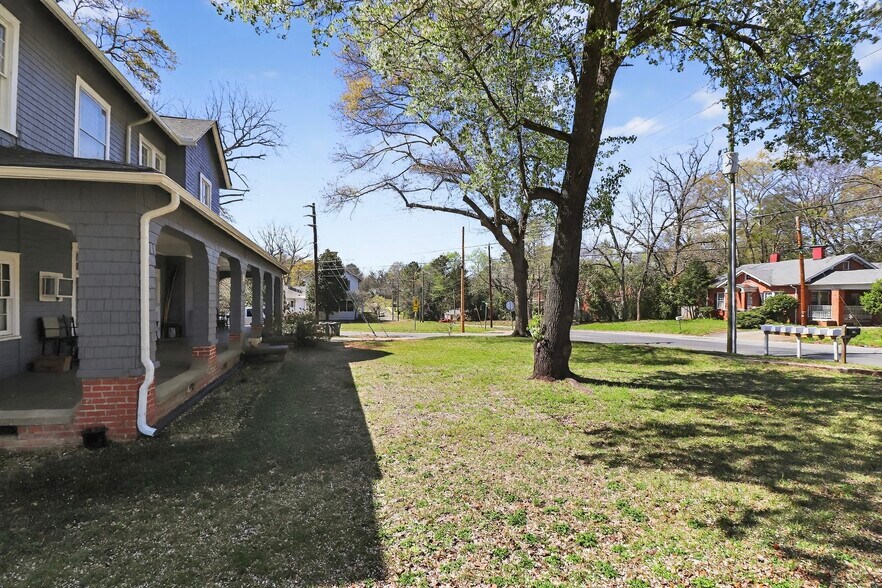 More Photos Of 309 W Morgan St, Wadesboro Apartments For Sale
