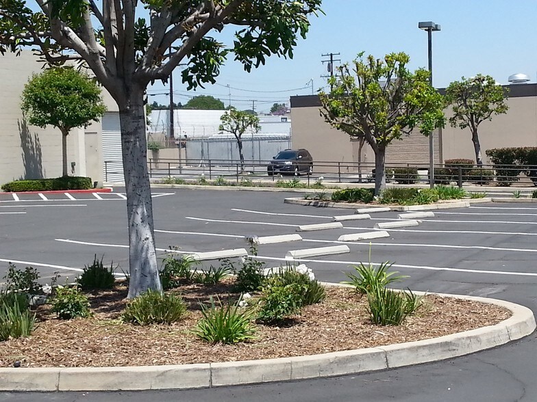 More Photos Of 125 S Mountain Ave, Ontario Storefront For Lease