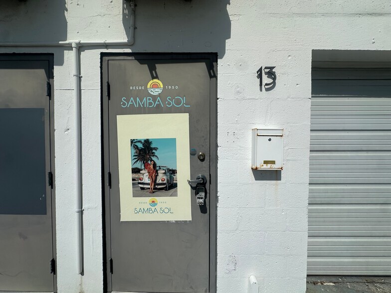 More Photos Of 1211 Okeechobee Rd, West Palm Beach Warehouse For Lease