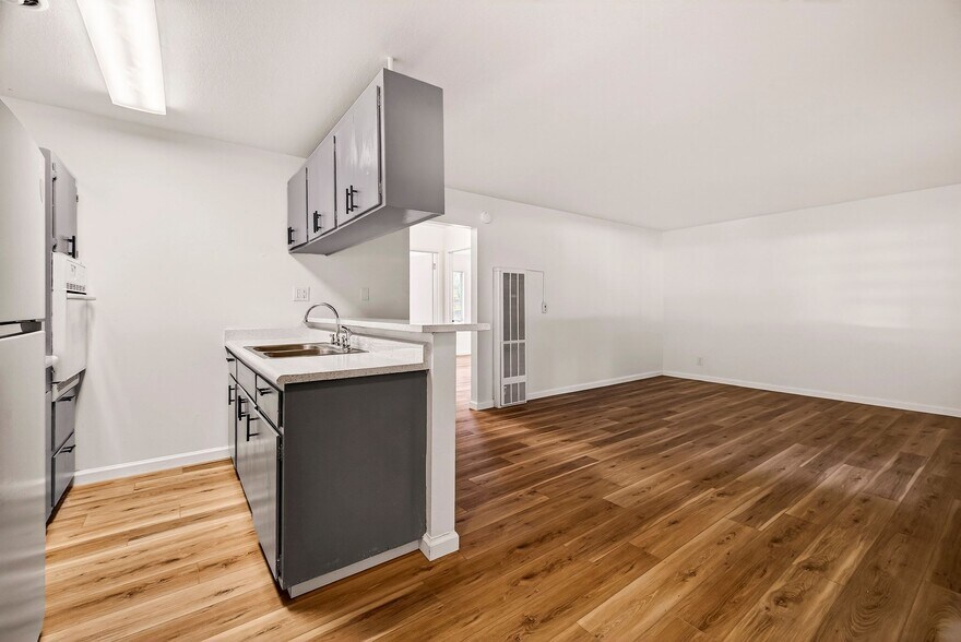 More Photos Of 161-261 Cohasset Ln, Chico Apartments For Sale