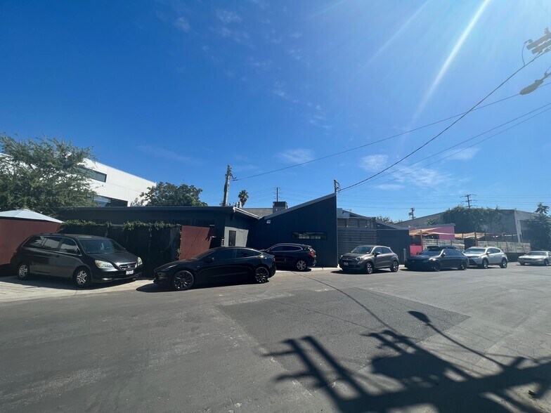 More Photos Of 2029 Blake Ave, Los Angeles Storefront Retail Office For Lease