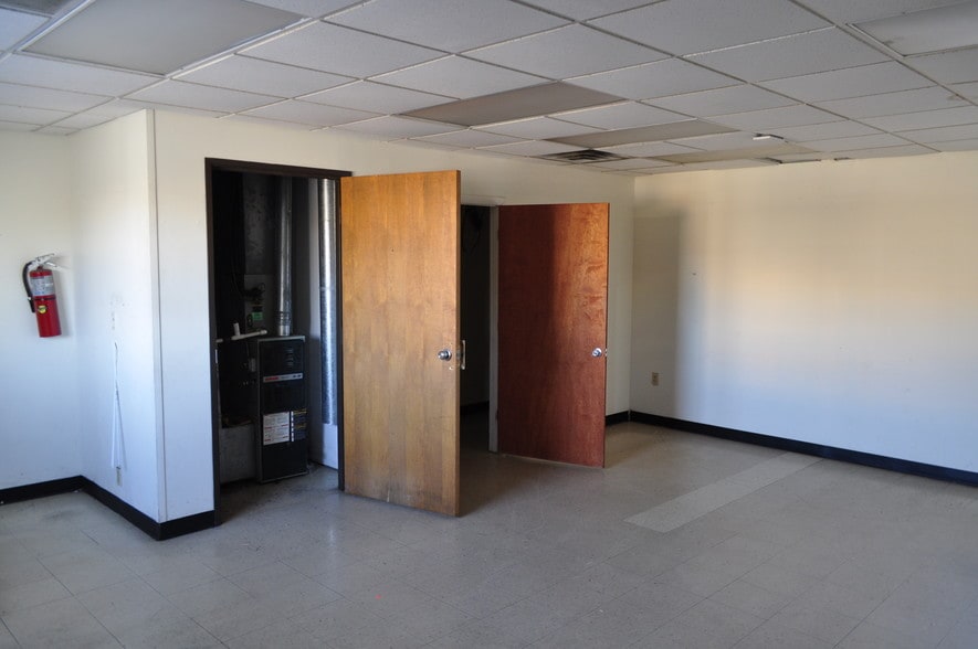 More Photos Of 4821 McClung St, Charleston Warehouse For Lease