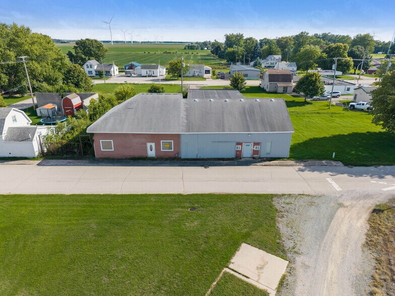 More Photos Of 4225 East St, Akron Office For Sale
